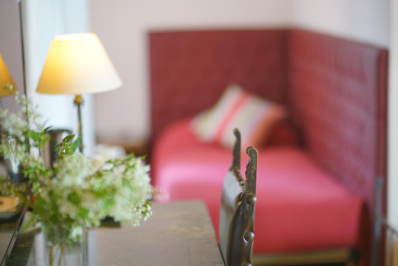Hotel Sole Sesto Calende Bagian luar foto
