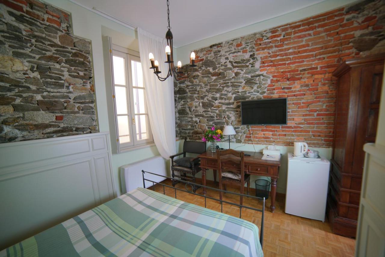 Hotel Sole Sesto Calende Bagian luar foto